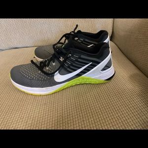 Women’s Nike Metcon DSX Flyknit